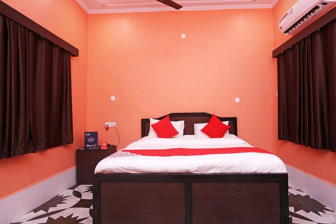 Oyo 22221 Yadav Hotel Bhiwadi Экстерьер фото